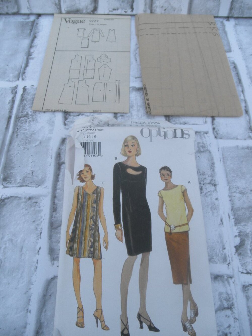 #9777 VOGUE EAST OPTIONS UNCUT SEWING PATTERN (SIZE 14-16-18) (DRESS-TOP-SKIRT)